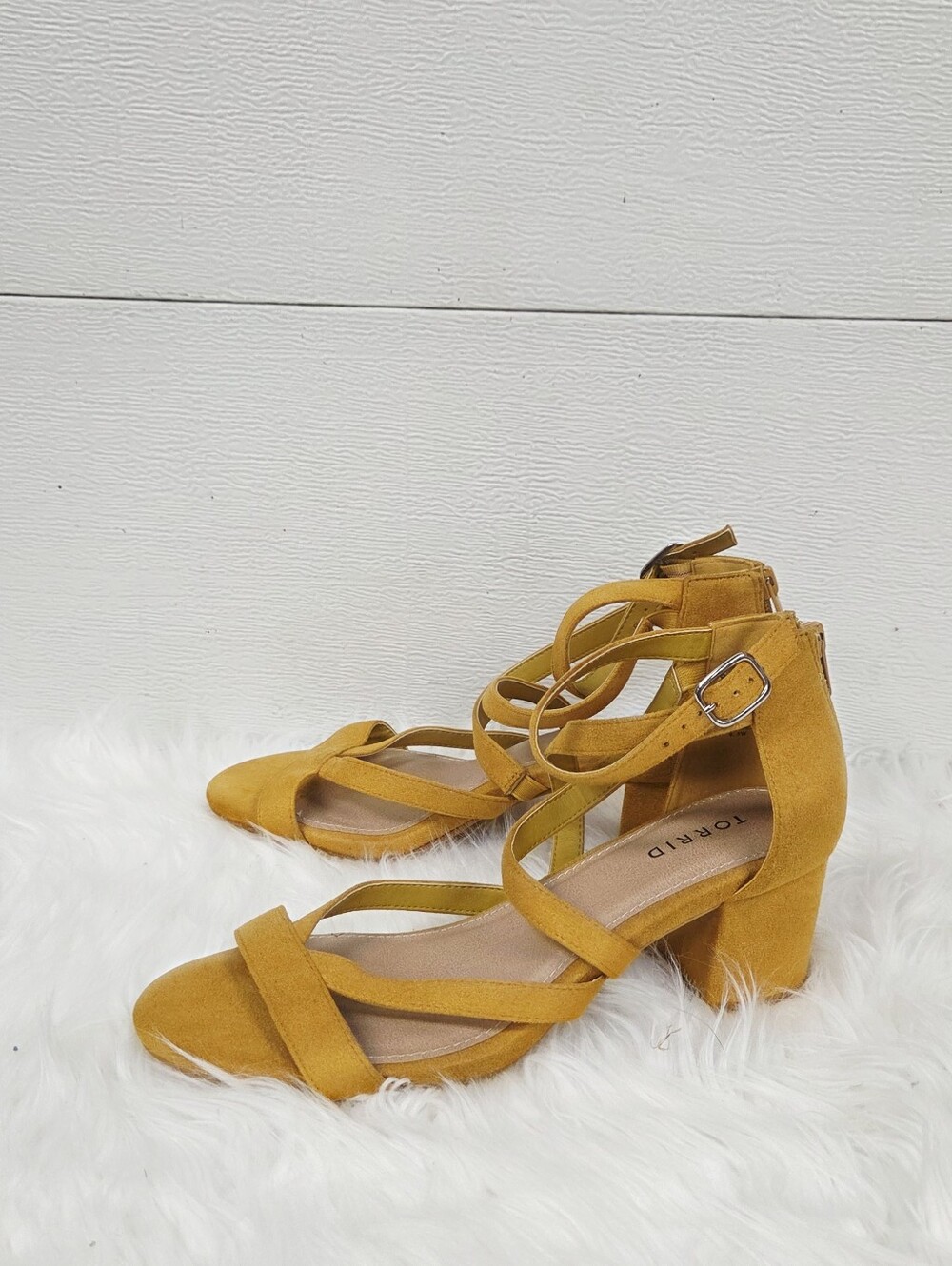 Torrid 9.5 Ww Extra Wide Mustard Strappy Block Heel Sandal - Picture 8 of 13